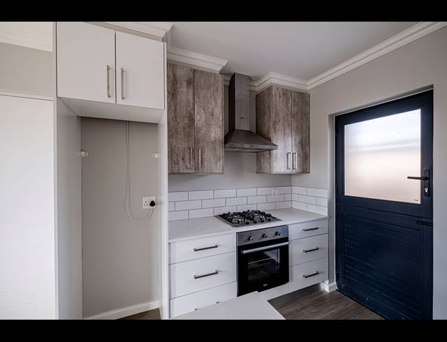1 BEDROOM TOWNHOUSE FOR SALE IN C PLACE